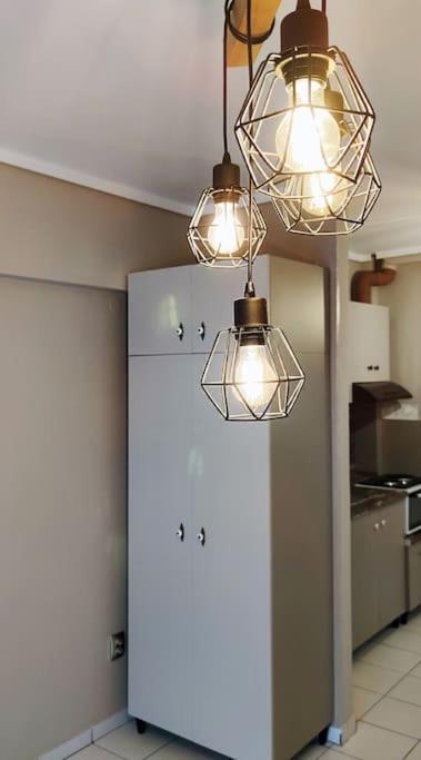 Cozy Studio, 1Min From Kamara Thessaloníki Luaran gambar