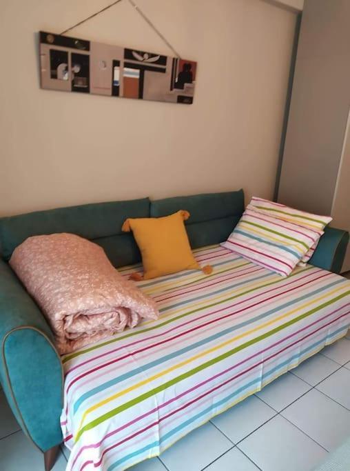 Cozy Studio, 1Min From Kamara Thessaloníki Luaran gambar