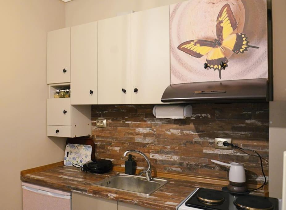 Cozy Studio, 1Min From Kamara Thessaloníki Luaran gambar